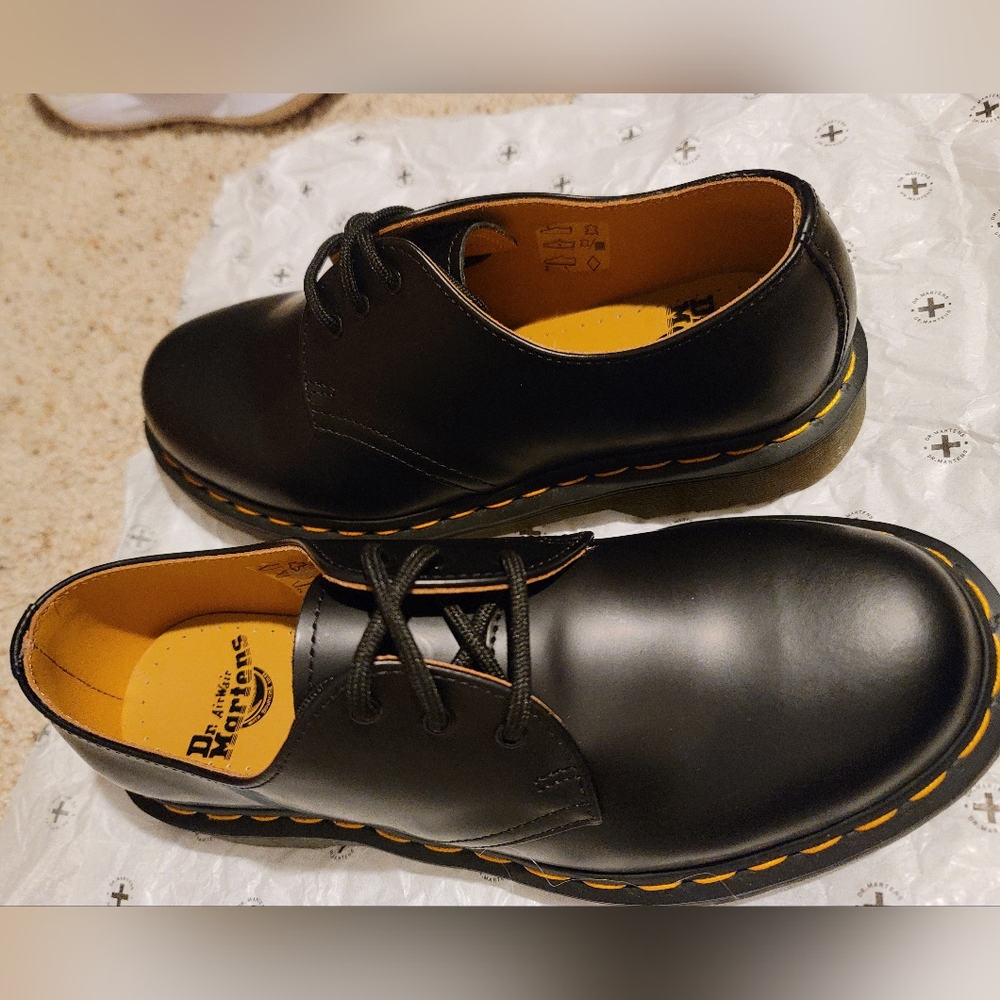 Dr. MARTENS